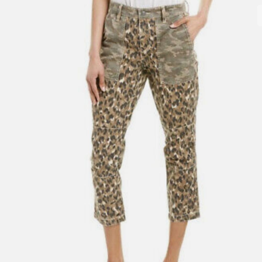 CURRENT/ELLIOTT The Clean Weslan Pantsin Camo Leopard Cropped pants size 27!